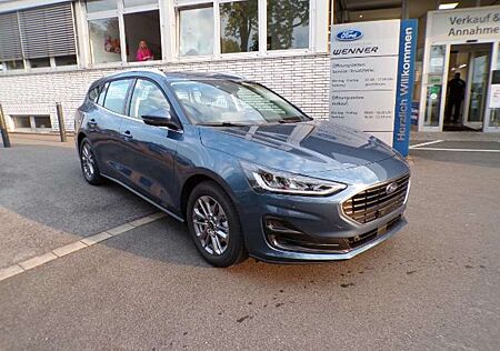 Ford Focus Titanium Turnier LM-Räder / Kamera / Winterpaket