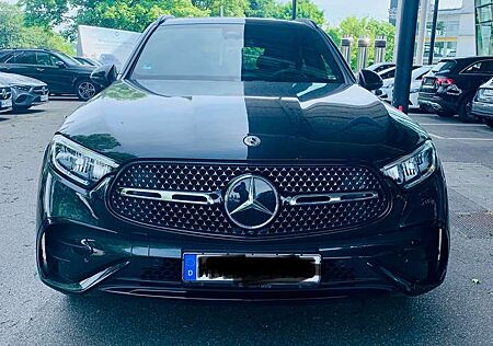 Mercedes-Benz GLC-Klasse GLC 200 4M +AMG+KAMERA+NAVI+PANO+Night+AHK+SHZ