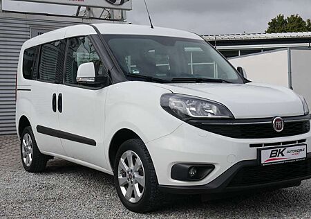 Fiat Doblo Euro 6 1. Hand 5. Sitze Sitzheizung Klima Navi USB