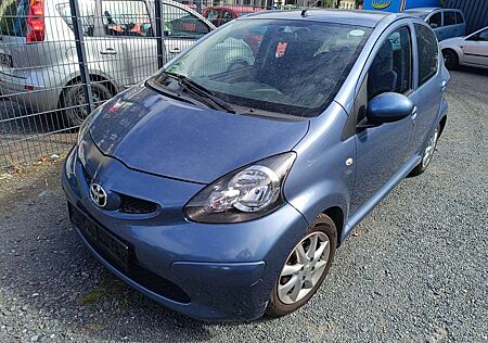 Toyota Aygo 5türig Klima TÜV neu top Anfänger Auto