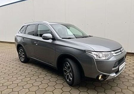 Mitsubishi Outlander 2.2 DI-D PLUS