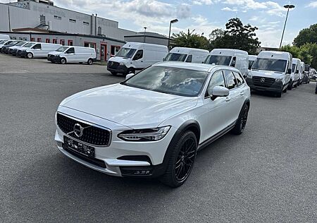 Volvo V90 Cross Country Pro AWD Top Ausstattung 20 Zoll