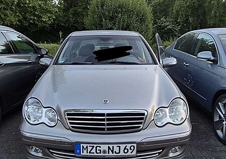 Mercedes-Benz C 240 Mercedes Benz C240 V6 Facelift