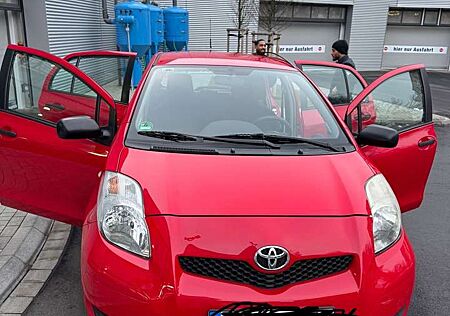 Toyota Yaris 1.0