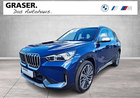 BMW X1 xDrive23d xLine SAV RFK AHK el. Sitze PDC