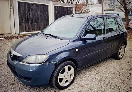 Mazda 2 1,4 ( 80 PS ) Unfallfrei ( mit klima ) ohne TUV