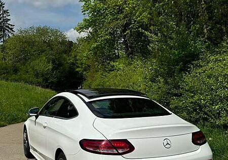 Mercedes-Benz C 180 Coupe 9G-TRONIC AMG Line