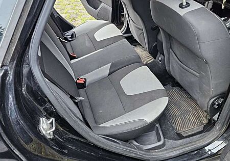 Ford Focus Turnier 1.0 EcoBoost Start-Stopp-System Champions