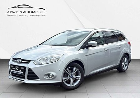Ford Focus Turnier Titanium NAVI/PDC/AHK/SHZ/ALU/TEMP