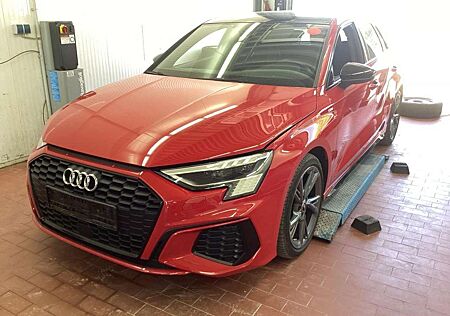 Audi A3 35 TFSI Sportback S-Line MATRIX PANO B&O AHK