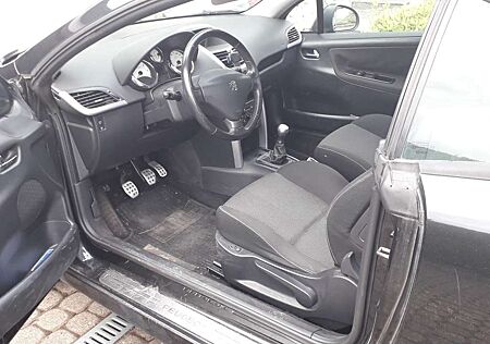 Peugeot 207 CC 120 VTi Sport