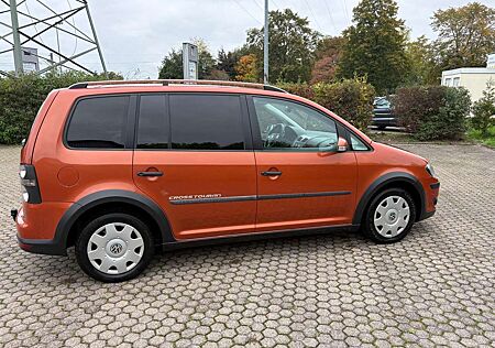 VW Cross Touran Volkswagen Touran 2.0 TDI DPF Cross