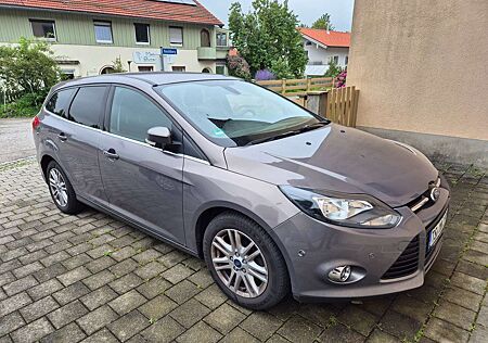 Ford Focus Turnier Turnier 1.0 EcoBoost Titanium