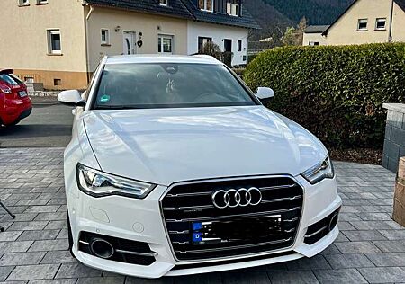 Audi A6 2.0 TDI quattro S-Line
