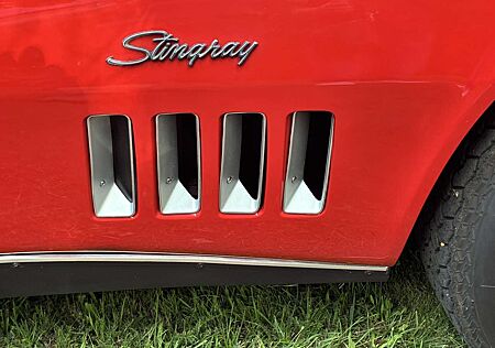 Chevrolet Corvette Convertible Stingray