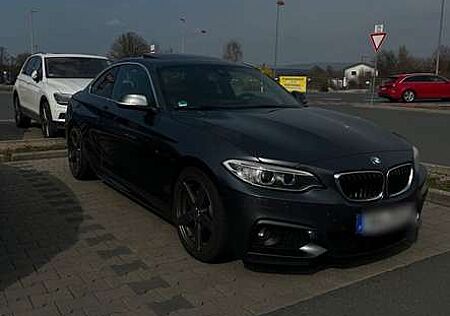 BMW 225 d M paket