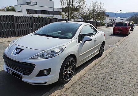 Peugeot 207 CC 120 VTi Black & White Sonderedition