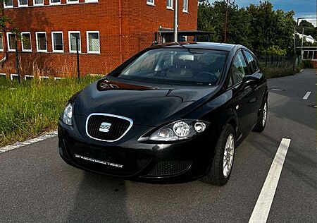Seat Leon Reference NEUE TÜV