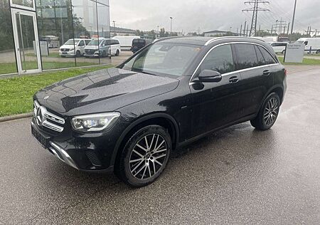 Mercedes-Benz GLC 300 e 4M AMG*Pano*AHK*Distr*Kamera*MULTIBEAM
