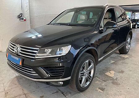 VW Touareg Volkswagen V6 TDI Exclusive *STHZ*SHZ*AHK*PAN*NAV*