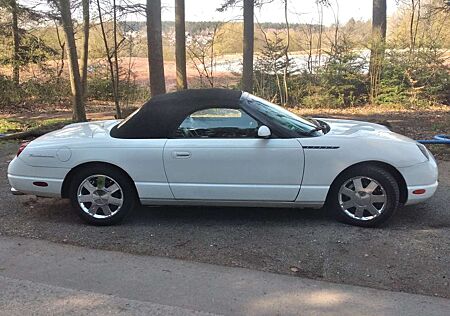 Ford Thunderbird