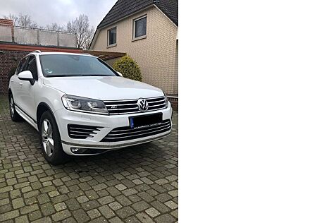 VW Touareg Volkswagen V6 TDI R-line,AHK3,5t Luft Pano Led 4Mot