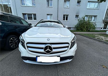 Mercedes-Benz GLA 200 CDI / d (156.908)