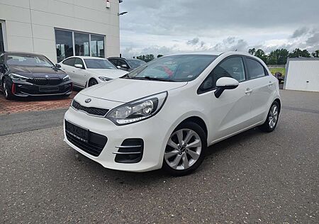 Kia Rio 1.2 Attract Klimaautomatik Einparkhilfe