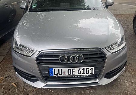 Audi A1 sehr gefleckt