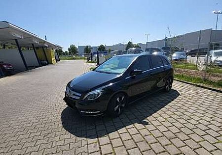 Mercedes-Benz B 180 (246.242)