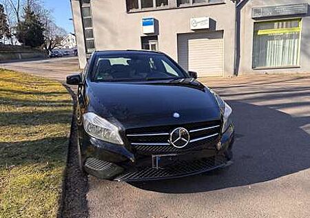 Mercedes-Benz A 180 (BlueEFFICIENCY)