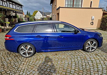 Peugeot 308 SW BlueHDi 180 EAT8 Stop