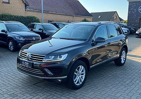 VW Touareg Volkswagen 3.0 V6 TDI+1. Hand+Kamera+TÜV,Servie neu