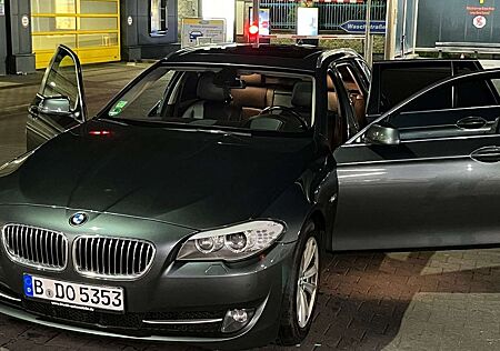 BMW 530d 530 xDrive Touring Aut.