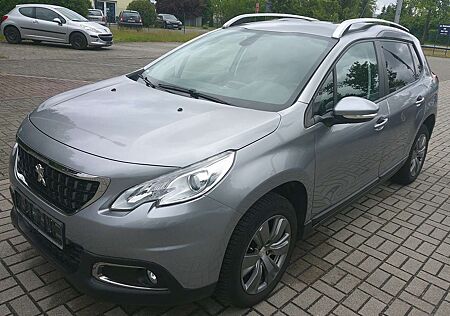 Peugeot 2008 Active PureTech 110 , SH, Reserver., Allwetter