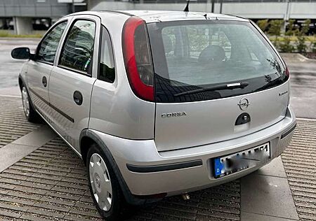 Opel Corsa 1.4 Twinport - Winterreifen, Klimaanlage, TÜV
