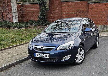 Opel Astra 1.6 Innovation Tüv bis 09.26