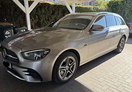 Mercedes-Benz E 300 de 4Matic T 9G-TRONIC AMG Line