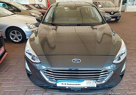 Ford Focus Titanium Kamera Navigation PDC USB TOP