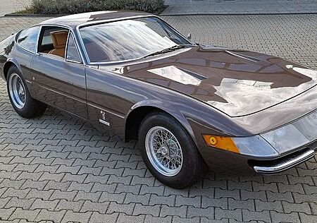 Ferrari 365 GTB/4 Daytona