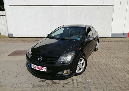 Opel Astra GTC 1.9 CDTI DPF Edition Plus