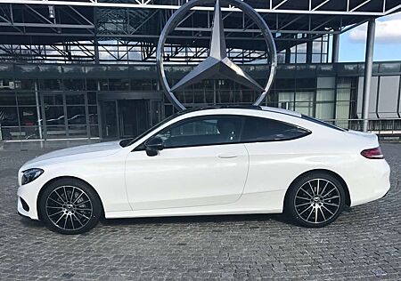 Mercedes-Benz C 200 Coupe 9G-TRONIC AMG Line Night Edition Pano