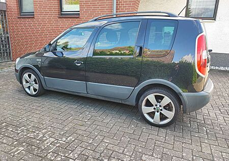 Skoda Roomster 1.2 TSI Scout