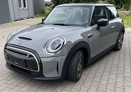 Mini Cooper SE Leder Pano Hifi HUD Garantie