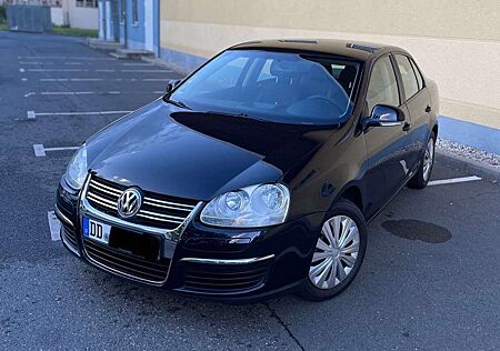 VW Jetta Volkswagen 1.6 Trendline