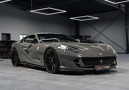 Ferrari 812 Superfast DCT F1 NOVITEC-CARBON-LIFT-LED-CAM