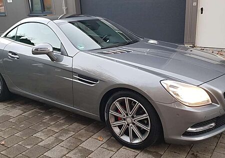 Mercedes-Benz SLK 200 BlueEfficiency (172.448)