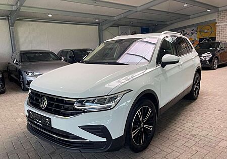 VW Tiguan Volkswagen 2.0 TDI Active DSG AHK ACC LED SHZ LHZ
