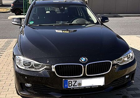 BMW 320d 320 3er Touring Diesel Touring xDrive Aut. Modern