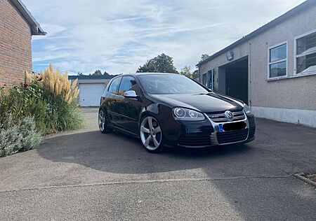 VW Golf Volkswagen R32 4Motion